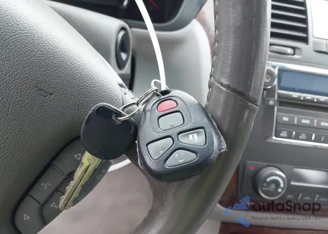 2007 Cadillac Dts Luxury I z USA, uszkodzony, nr VIN 1G6KD57YX7U167297